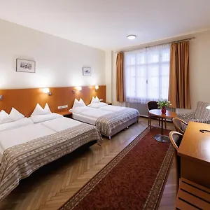 Continental Hotel-pension Bed and Breakfast