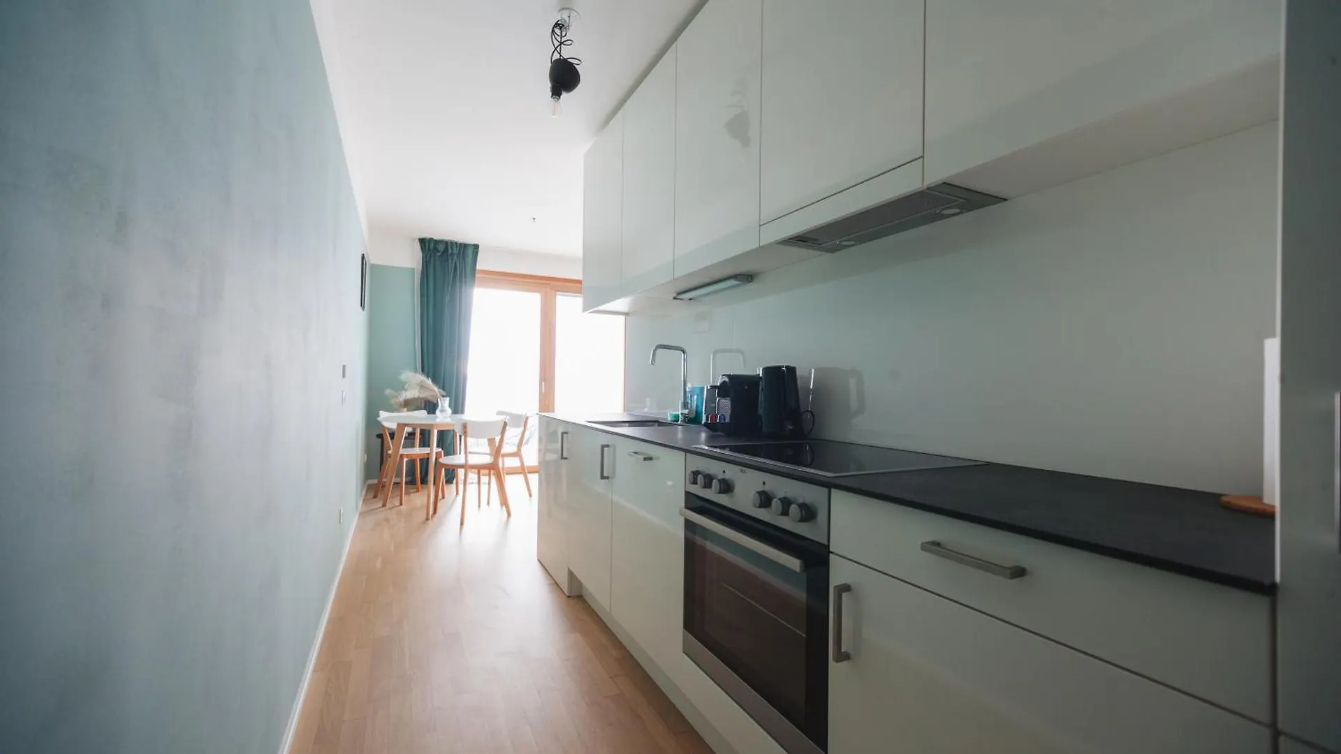 Decorous Cozy City View Suite Viena 0*,