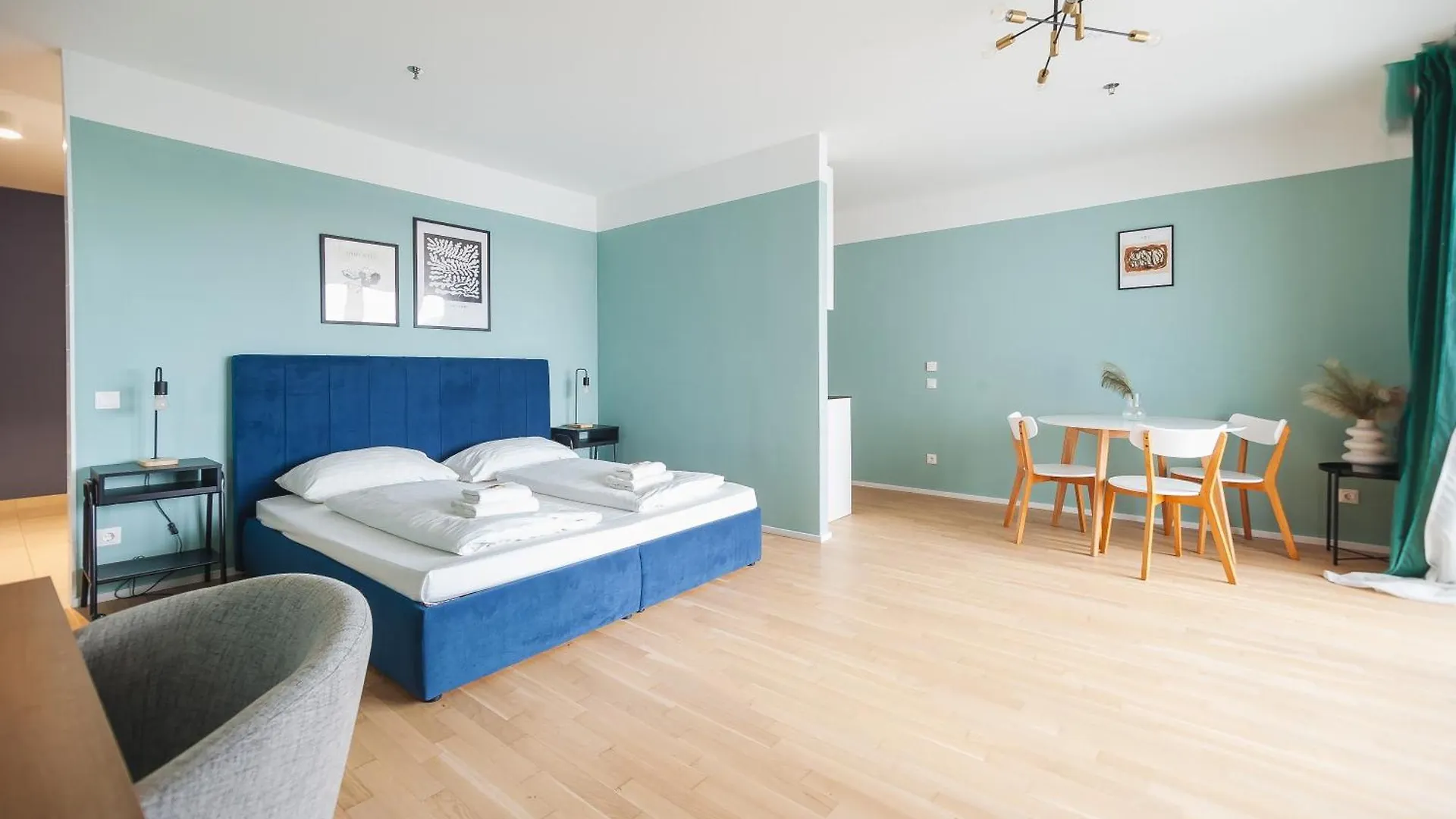 Decorous Cozy City View Suite Viena Apartamento