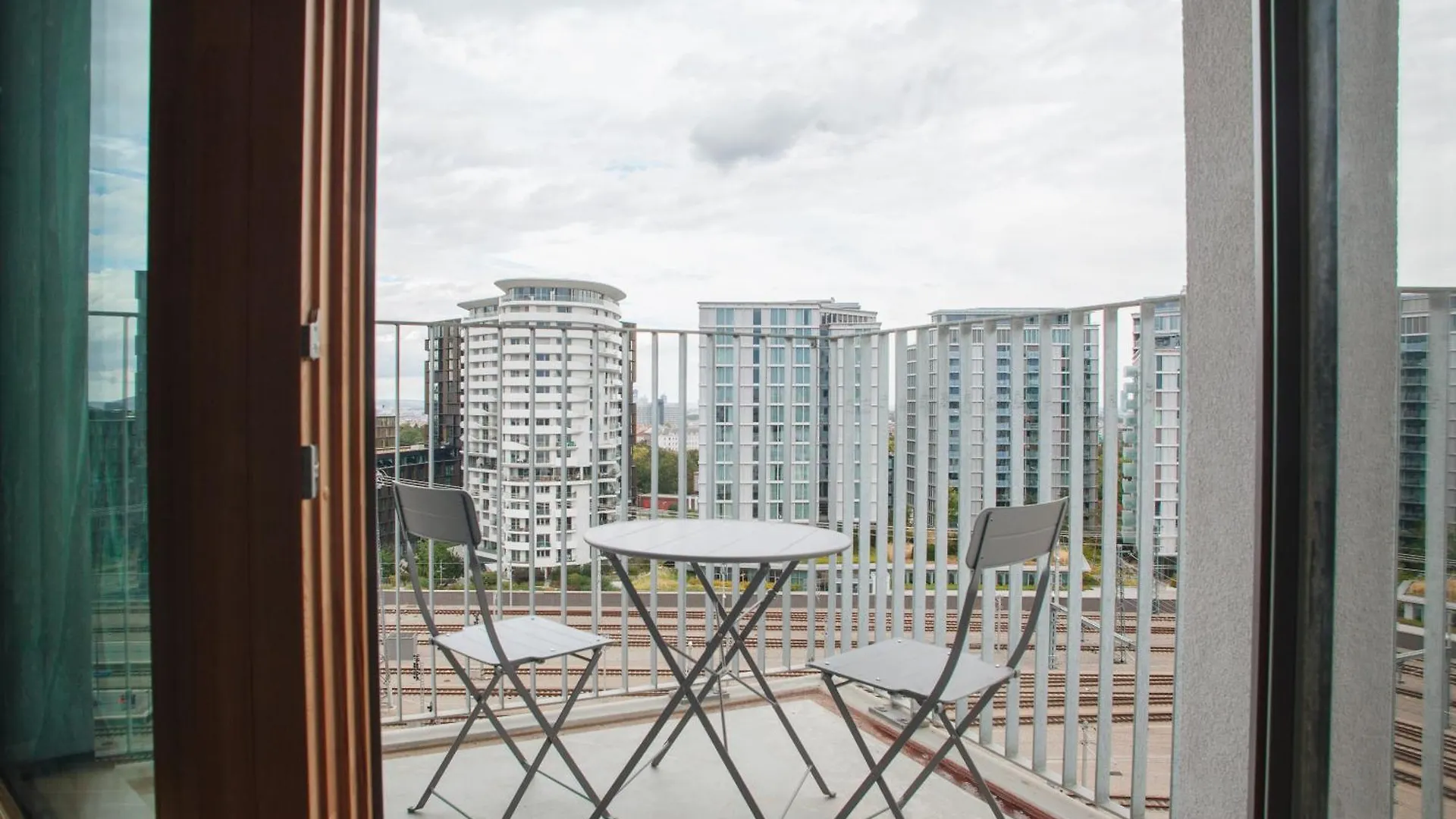 Decorous Cozy City View Suite Viena Apartamento
