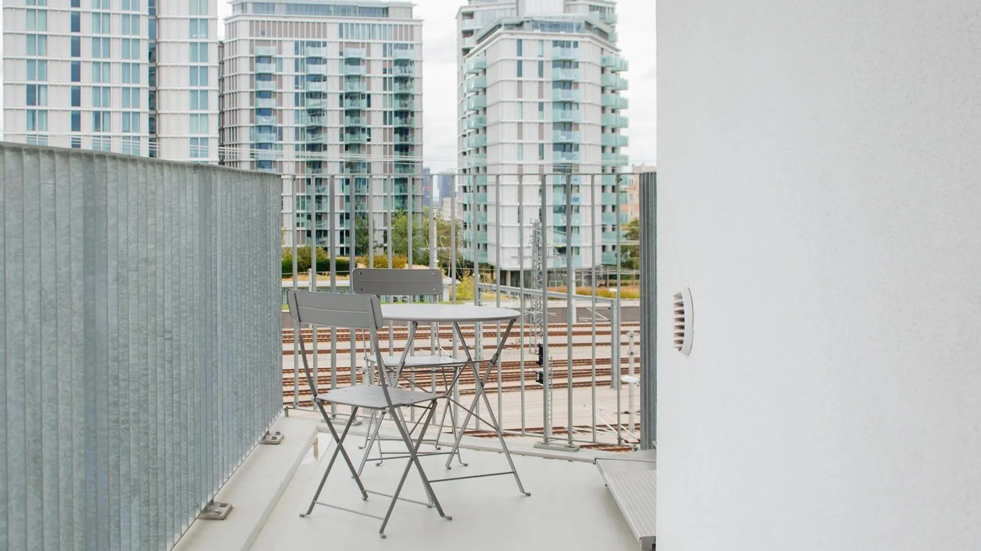 Decorous Cozy City View Suite Viena Apartamento