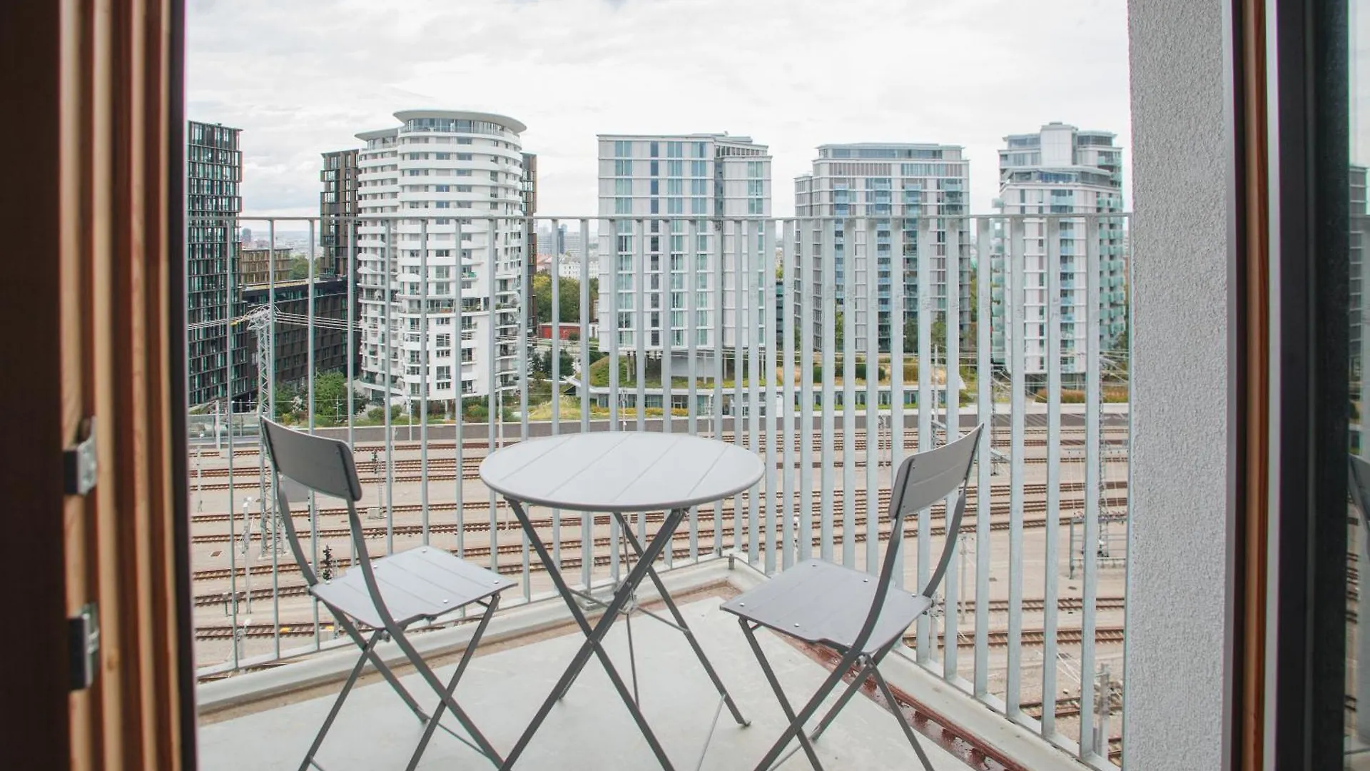 Decorous Cozy City View Suite Vienne 0*,