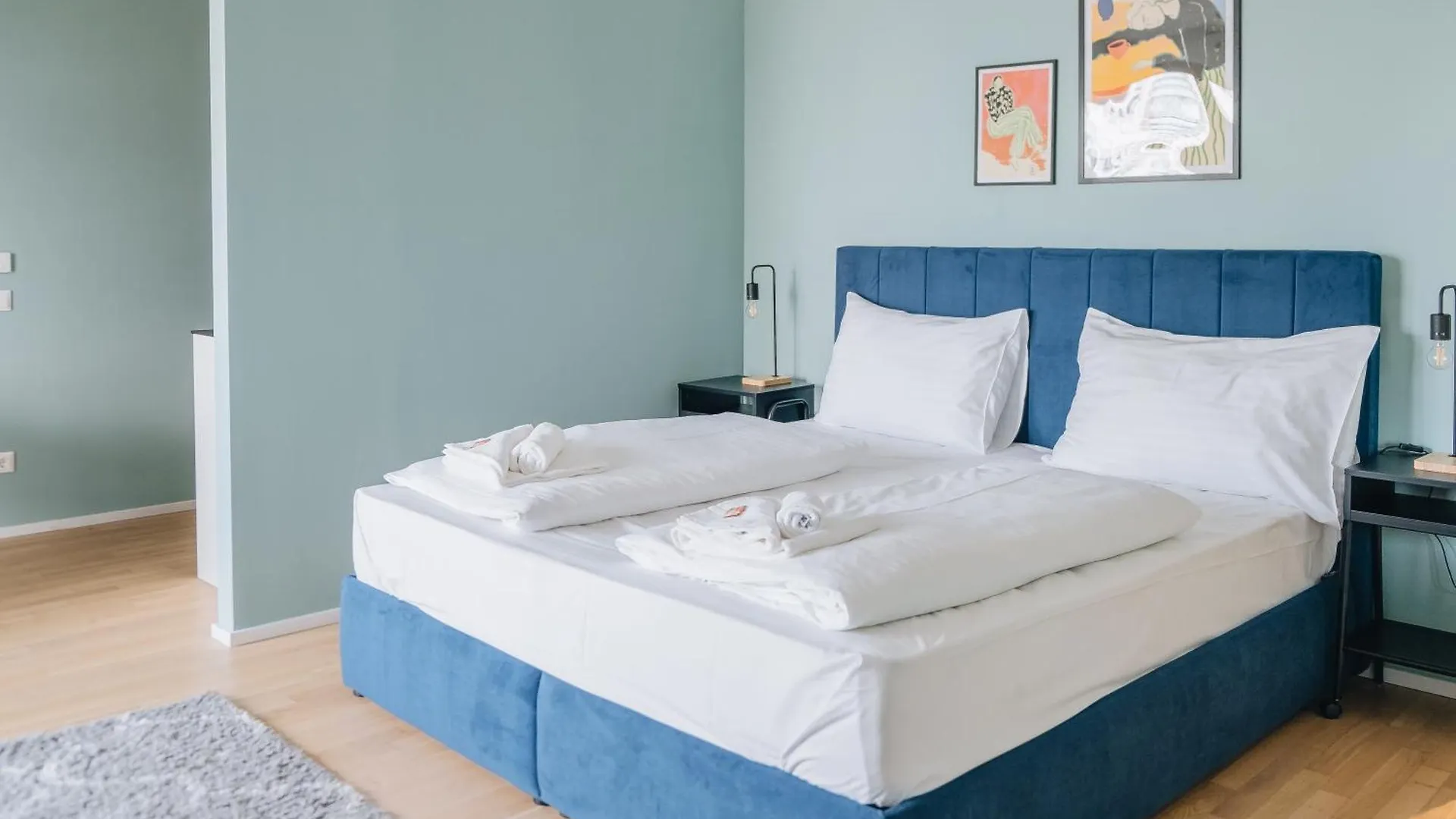 Decorous Cozy City View Suite Vienne
